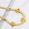 Pulseras de moda para mujeres con adornos florales de acero inoxidable y enchape de oro 18k